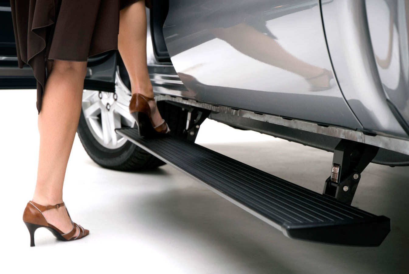 AMP Research Powerstep 75137-01A Power-Deploying Step Bars for Toyota Crew Cab and Fullsize SUVs and Trucks