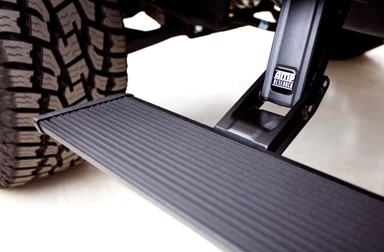AMP Research PowerStep Xtreme 78152-01A Power-Deploying Step Bars for Ford F-150 2021-2022, Aluminum Black Anodized Pair