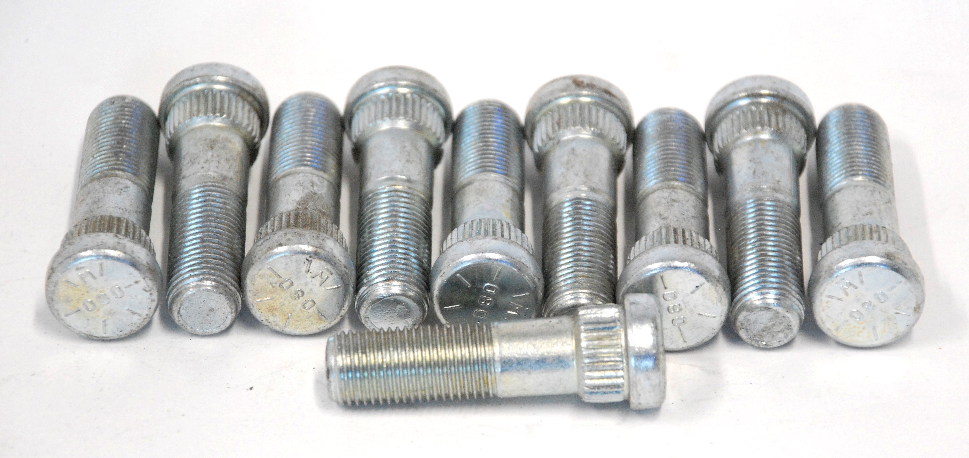 Moser Engineering Wheel Stud Kit 8250, 1/2-20 Thread, 1.938 Inch Length, Zinc Oxide Finish, Steel Construction, Pack of 10